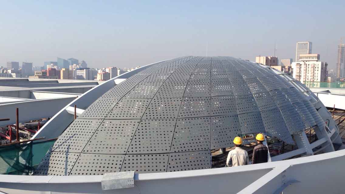 对外经贸大学楼顶地球仪铝板装饰工程