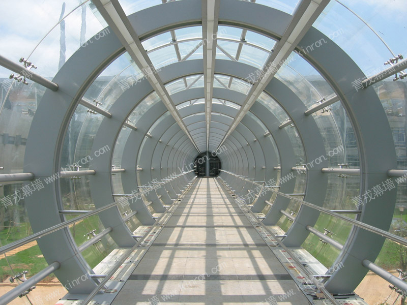 点式玻璃隧道